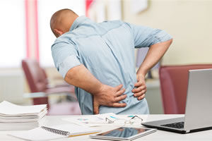 bolesti-chrbtice-zamestnanie